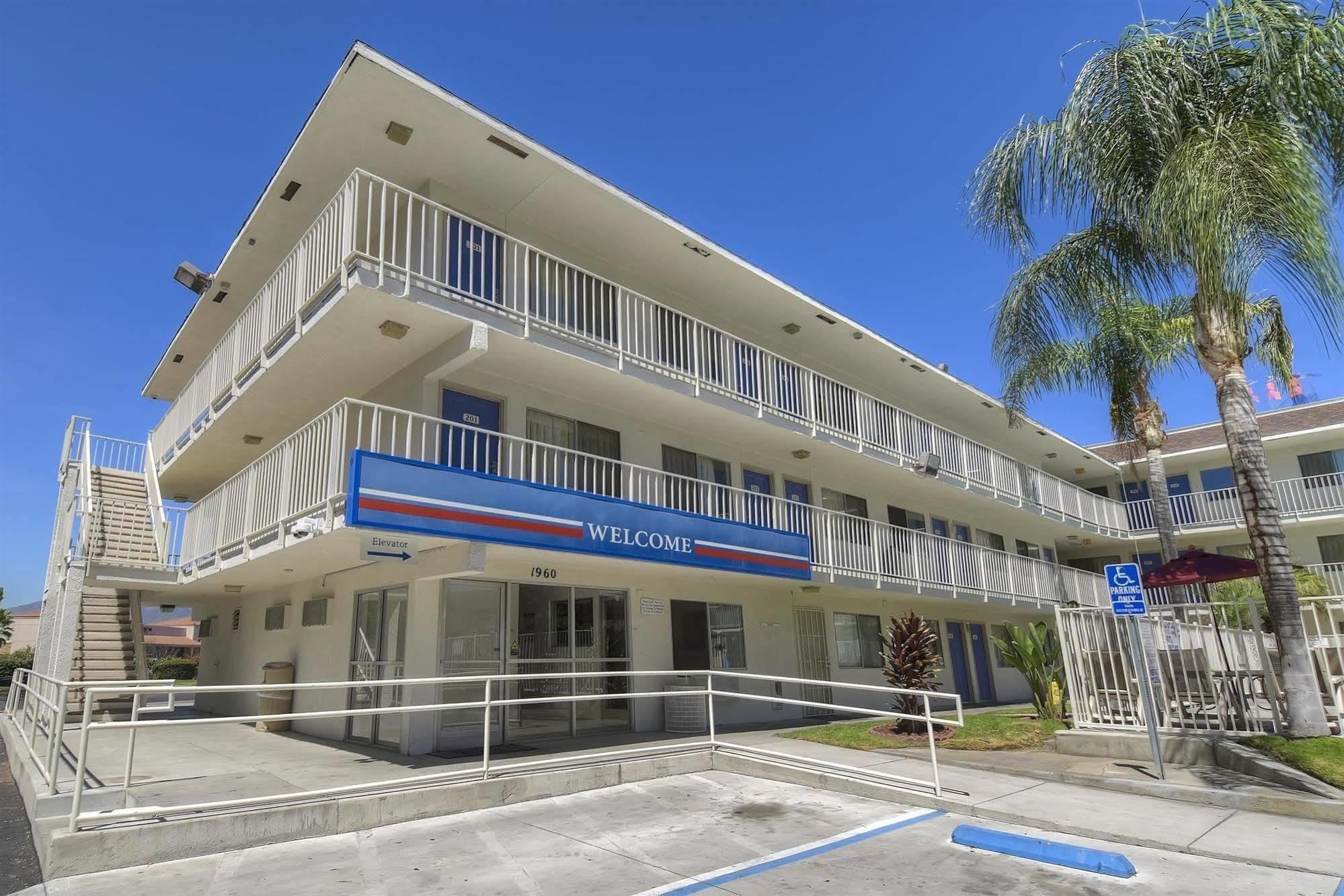 Motel 6-San Bernardino, Ca - North Serrano Village Exterior photo